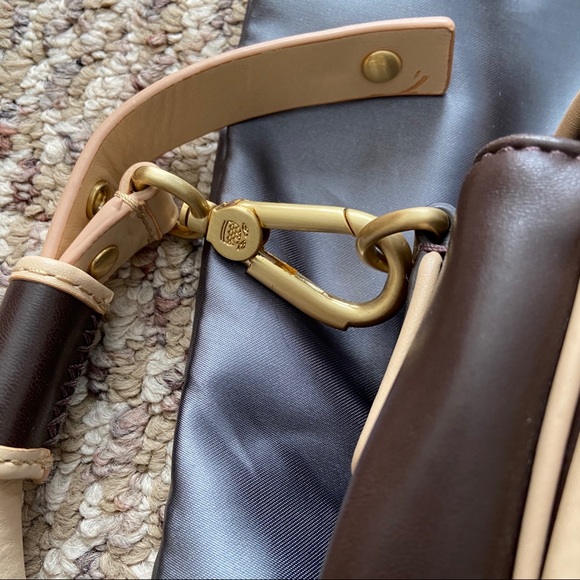 Navyboot | Leather Satchel with Turquoise Accent - Picture 13 of 16